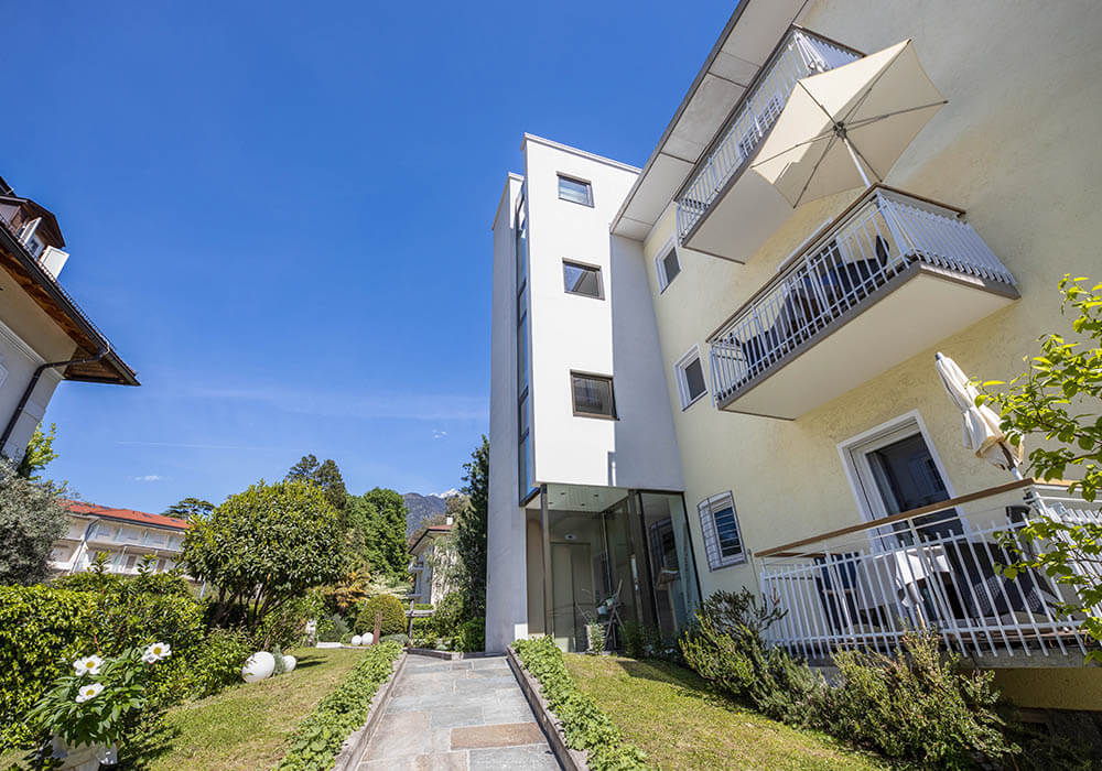 Real Estate Photo Editing Services